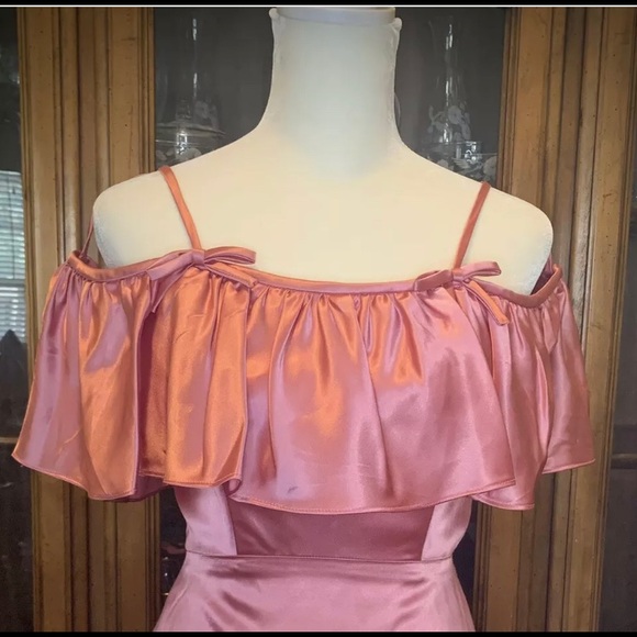 80s Pink Off-Shoulder Satin Dress, Sm - Picture 4 of 12
